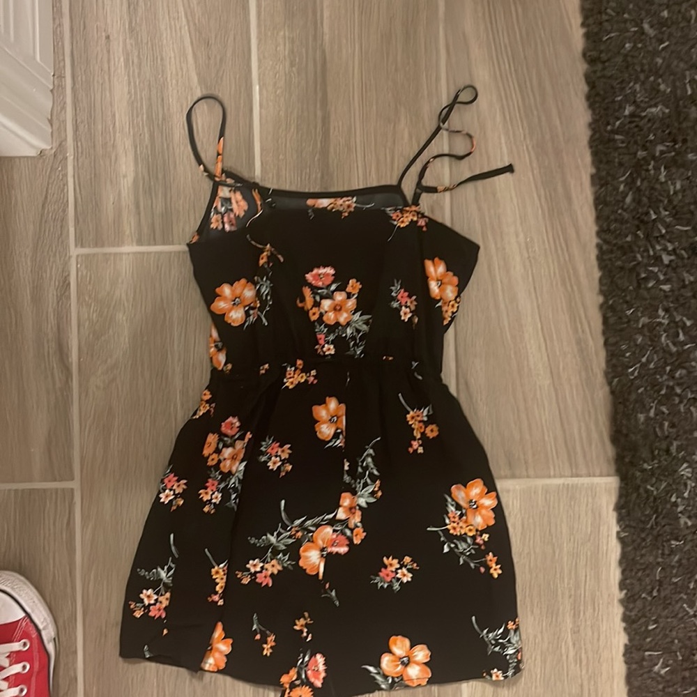 H&M romper - Picture 4 of 4